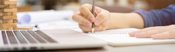 Close,Up,Engineering,Man,Hand,Using,Pencil,For,Writing,Or